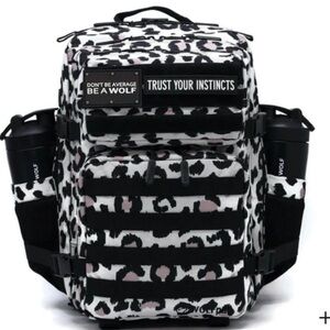 WOLFpak 35L Traditional Gym Backpack with Meal cooler